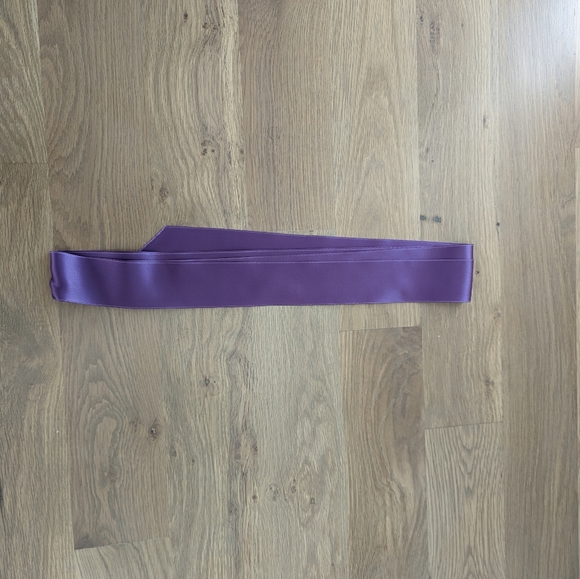 David's Bridal Trumpet Wedding Gown - Picture 8 of 13